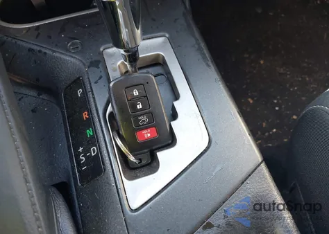 2018 Toyota Rav4 Xle из США, поврежденный, VIN JTMWFREV5JJ739619